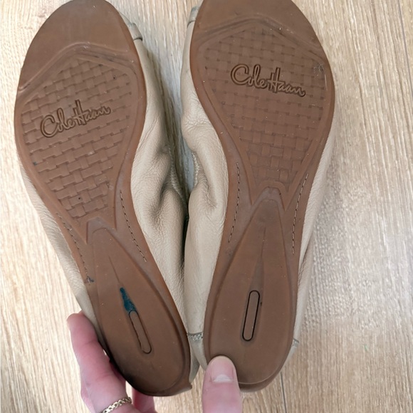 3/$30 - COLE HAAN Tan Leather Women's Flats - Picture 6 of 9